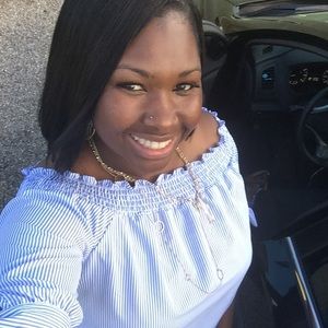 Meet your Posher, Sandi